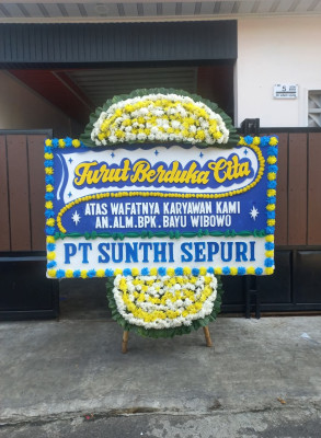 Papan Bunga Duka di Liabuku