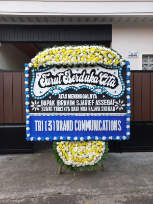 Papan Bunga Duka di Liabuku